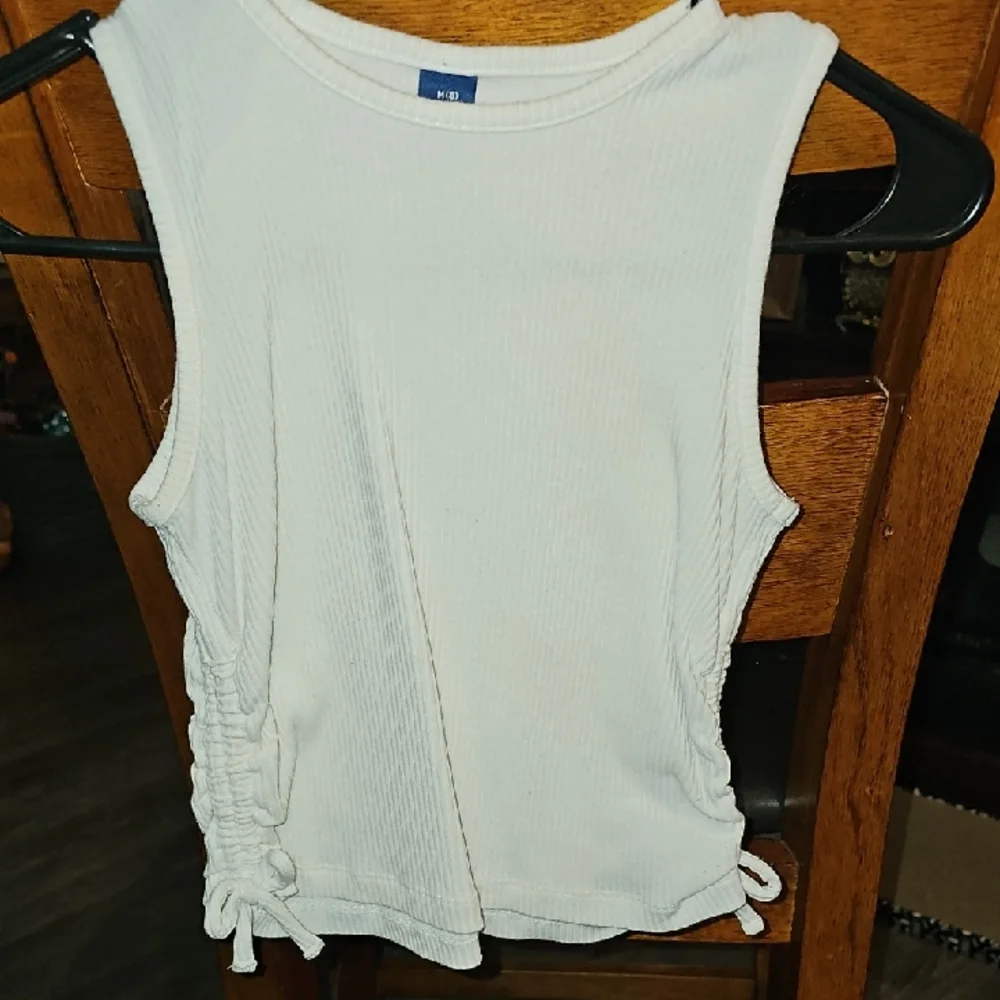 Old Navy Girls Youth White Ribbed Tank Top. Side Ties. Sz Medium 8